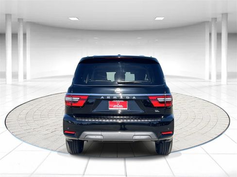 Used 2023 Nissan Armada SL image 3