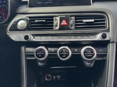 Used 2020 Genesis G70 2.0T w/ Elite Package image 25