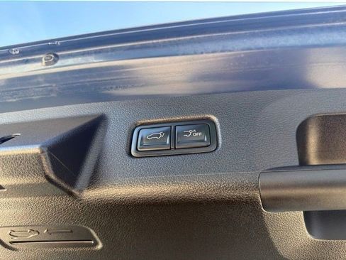 Used 2025 Kia Telluride S AWD/4WD image 19