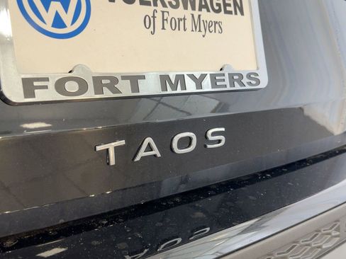 New 2026 Volkswagen Taos SE image 33