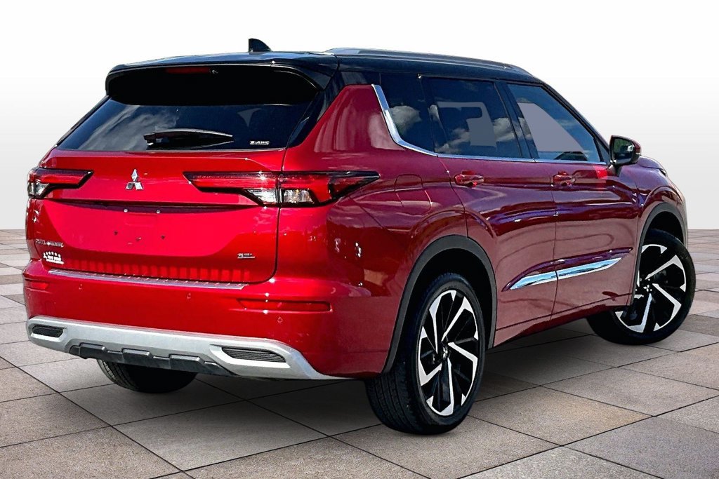 Used 2024 Mitsubishi Outlander SEL AWD/4WD image 12