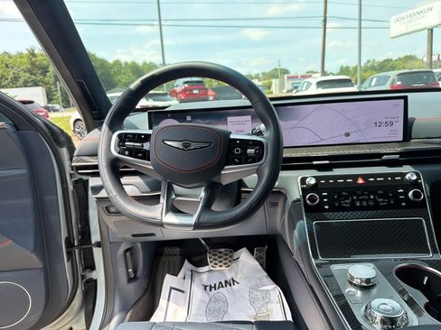 Used 2025 Genesis GV80 3.5T e-SC AWD/4WD image 16