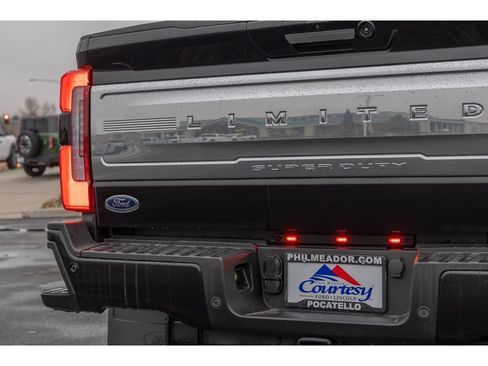 Used 2024 Ford F450 Limited w/ FX4 Off-Road Package AWD/4WD image 31
