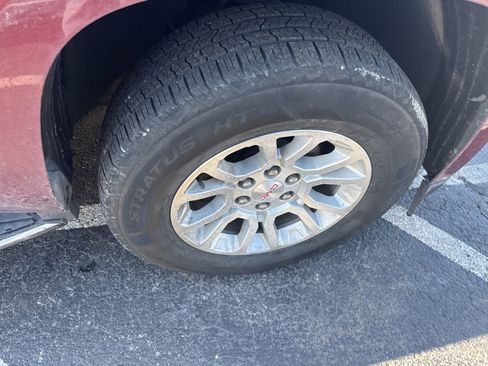 Used 2020 GMC Yukon SLT image 8