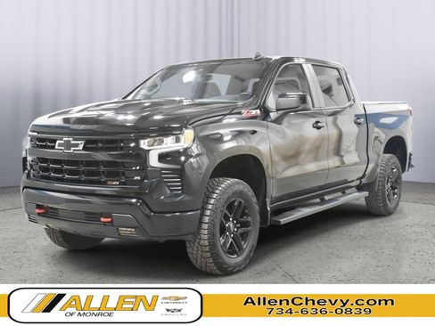 Used 2024 Chevrolet Silverado 1500 LT Trail Boss AWD/4WD image 1