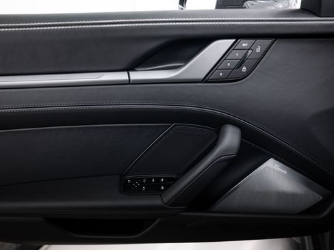 New 2026 Porsche 911 Carrera 4S image 17