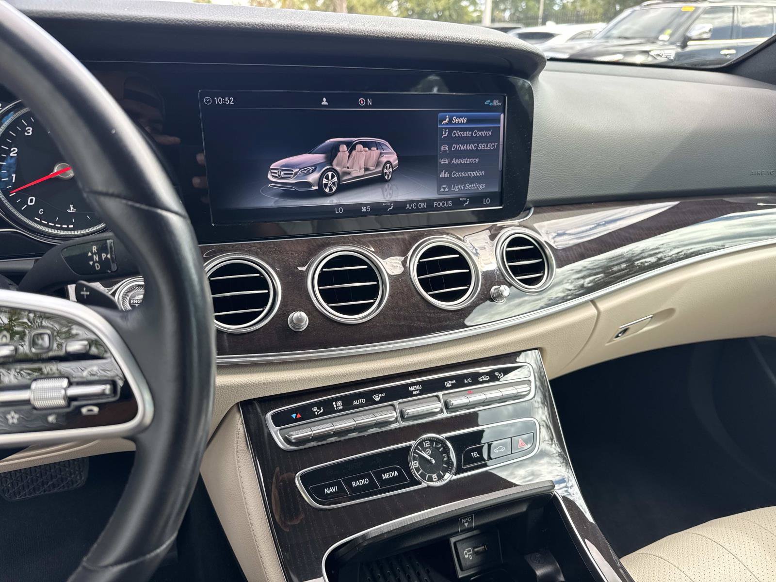 Used 2019 Mercedes-Benz E 450 4MATIC Wagon image 26
