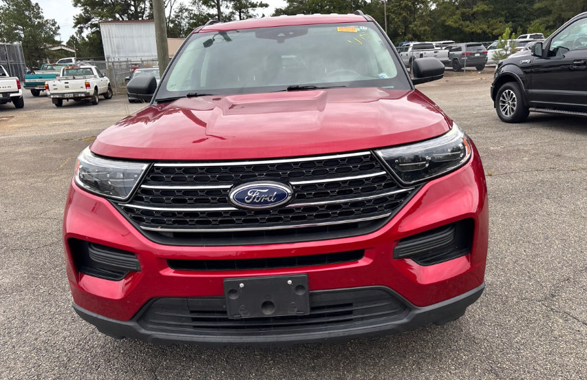 Used 2021 Ford Explorer XLT RWD image 2
