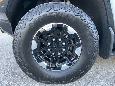 Used 2023 GMC Hummer EV Edition 1 image 12