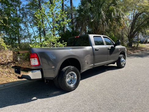 Used 2024 RAM 3500 Tradesman w/ Chrome Appearance Group image 10