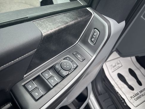New 2026 Ford F250 XLT w/ XLT Premium Package image 17