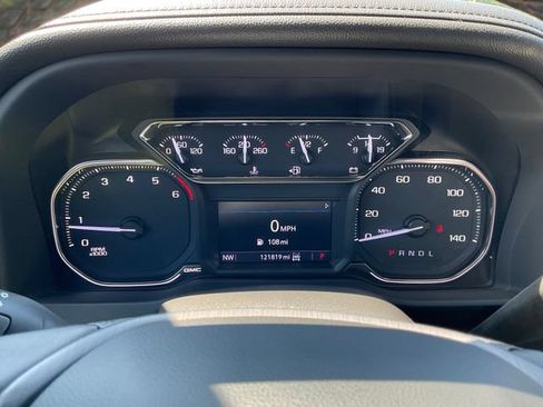Used 2022 GMC Sierra 1500 AT4 AWD/4WD image 17