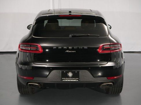 Used 2018 Porsche Macan AWD/4WD image 12