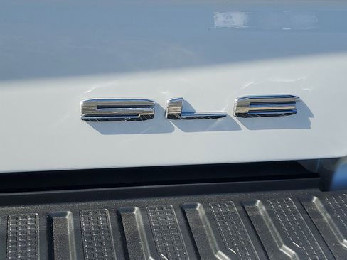 New 2026 GMC Sierra 1500 SLE w/ X31 Off-Road Package image 6