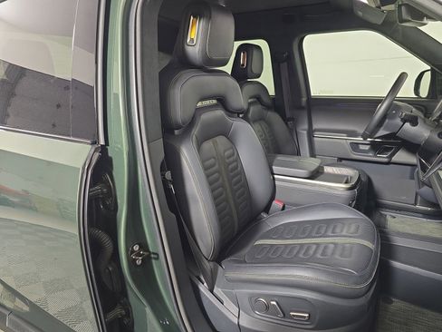 Used 2022 Rivian R1T Adventure image 23