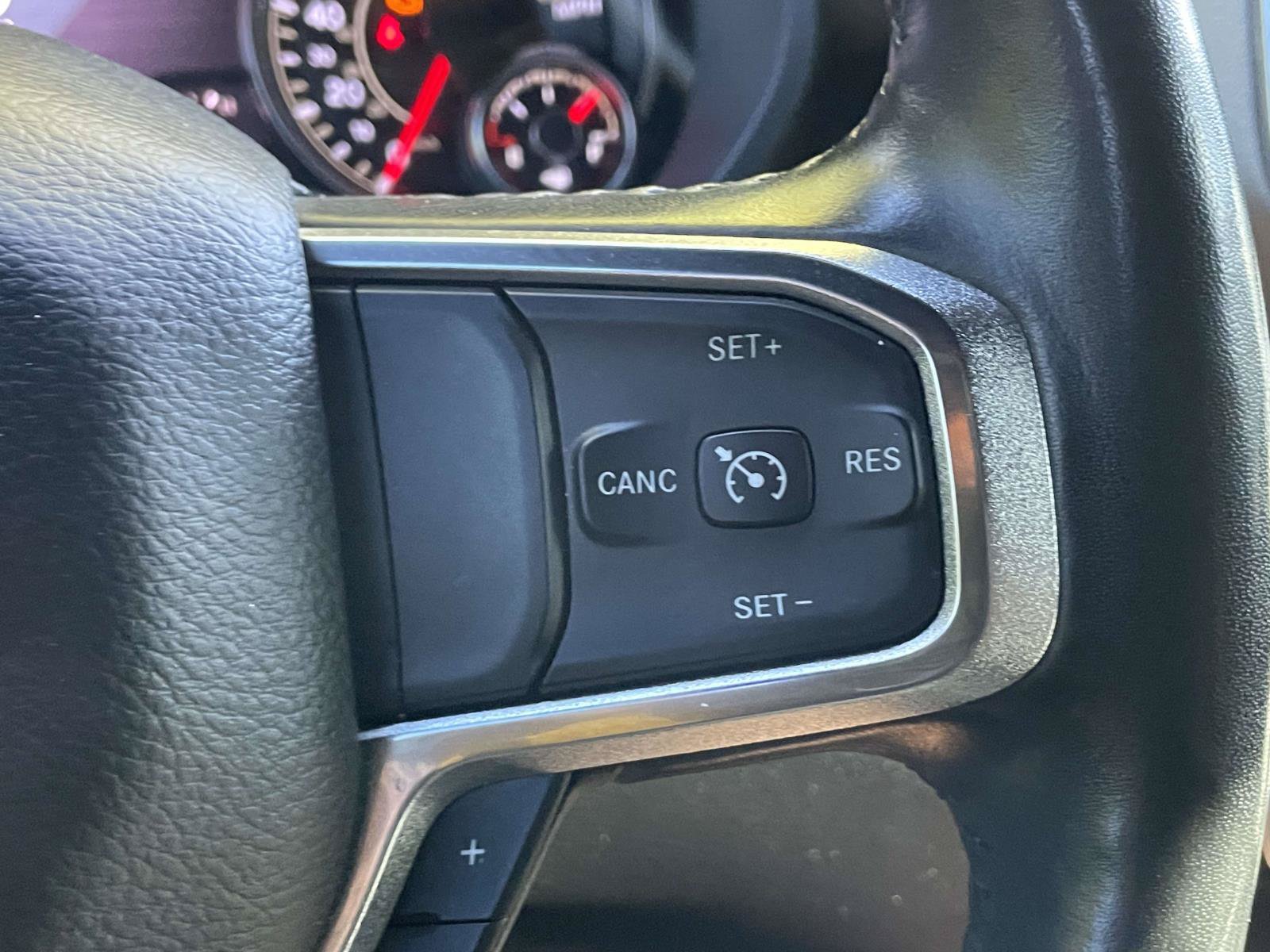 Used 2020 RAM 1500 Laramie w/ Sport Appearance Package AWD/4WD image 24