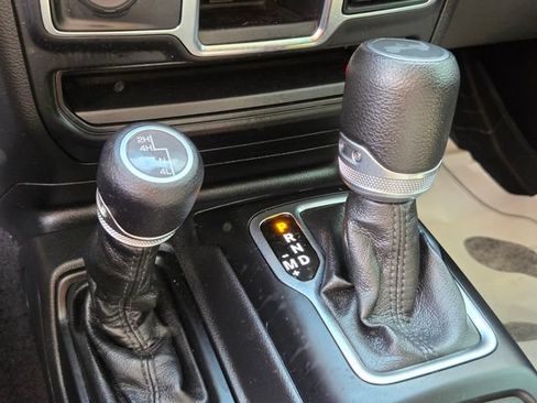 Used 2023 Jeep Wrangler Unlimited Sport AWD/4WD image 15