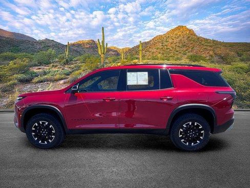 Used 2024 Chevrolet Traverse Z71 AWD/4WD image 8