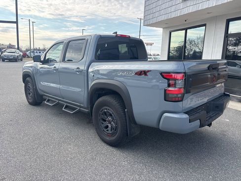 Used 2025 Nissan Frontier PRO-4X w/ Pro Convenience Package image 6