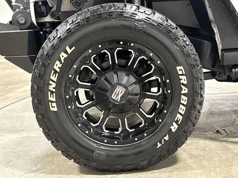 Used 2016 Jeep Wrangler Unlimited Sport w/ Quick Order Package 24S AWD/4WD image 26