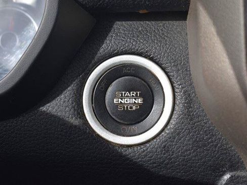 Used 2020 RAM 1500 Laramie AWD/4WD image 35