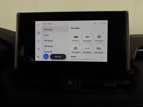 Used 2025 Toyota RAV4 XLE image 21