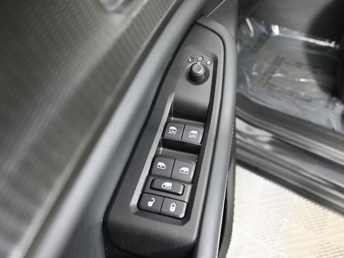 Used 2023 Jeep Grand Cherokee Altitude AWD/4WD image 19