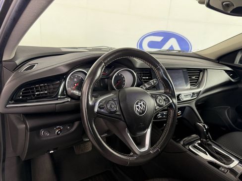 Used 2018 Buick Regal Preferred w/ Sights and Sounds Package image 17