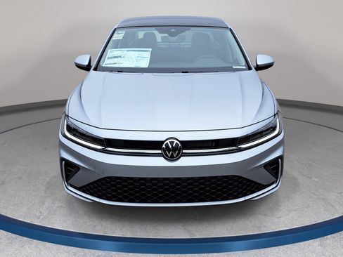 New 2026 Volkswagen Jetta SE image 2