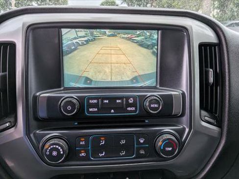 Used 2018 Chevrolet Silverado 1500 LT image 29