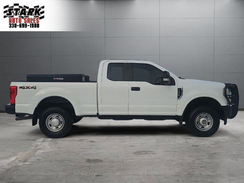 Used 2017 Ford F250 XL w/ Power Equipment Group image 6