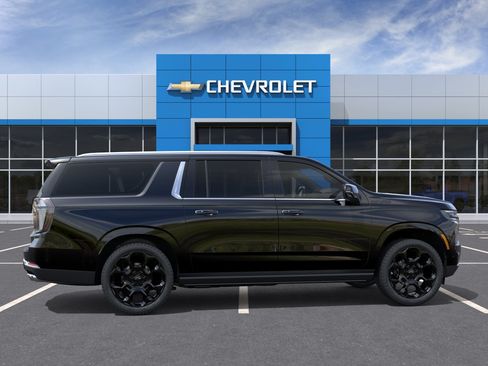 New 2026 Chevrolet Suburban High Country AWD/4WD image 29