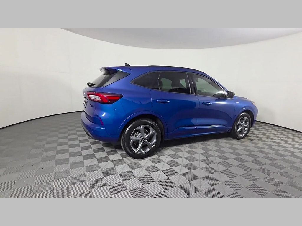 Used 2023 Ford Escape ST-Line w/ Tech Pack #1 FWD image 38