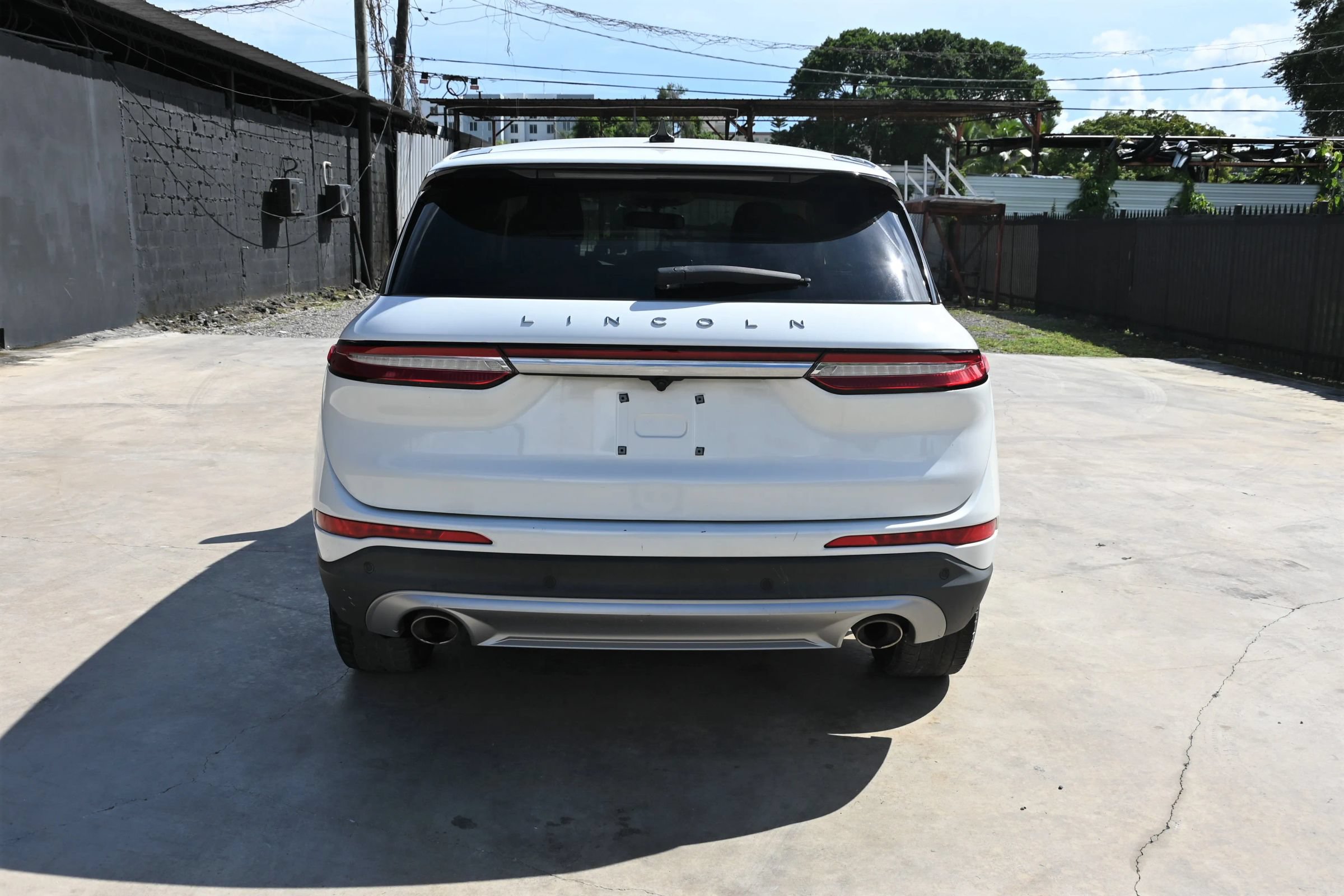 Used 2023 Lincoln Corsair FWD image 4