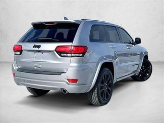 Used 2019 Jeep Grand Cherokee Altitude video 2