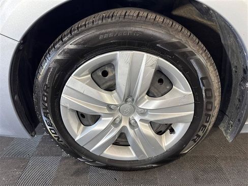 Used 2020 Subaru Legacy AWD/4WD image 29
