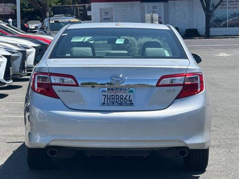 Used 2014 Toyota Camry XLE FWD image 5