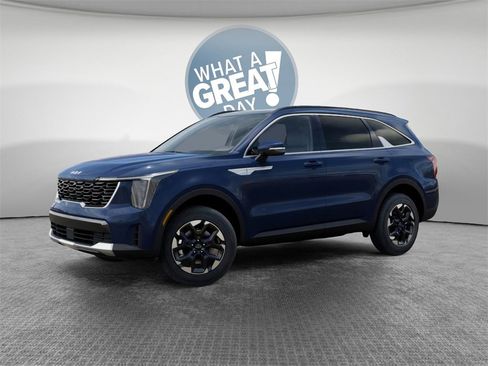 New 2026 Kia Sorento S image 3