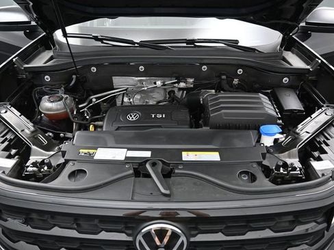 Used 2023 Volkswagen Atlas Cross Sport SEL R-Line image 40