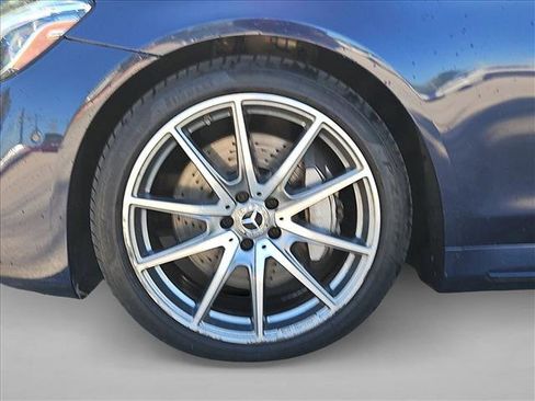 Used 2018 Mercedes-Benz S 560 Sedan image 21