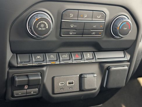 New 2026 Chevrolet Silverado 1500 Custom AWD/4WD image 18