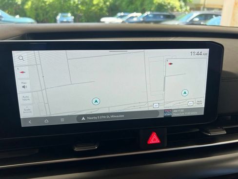 Certified 2025 Kia Carnival FWD image 51