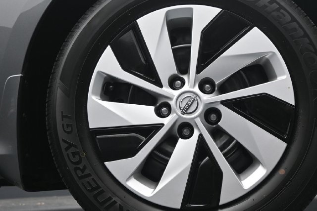Certified 2025 Nissan Altima 2.5 S FWD image 9