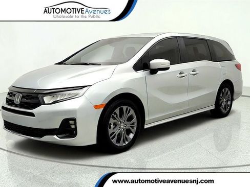 Used 2026 Honda Odyssey Touring image 1