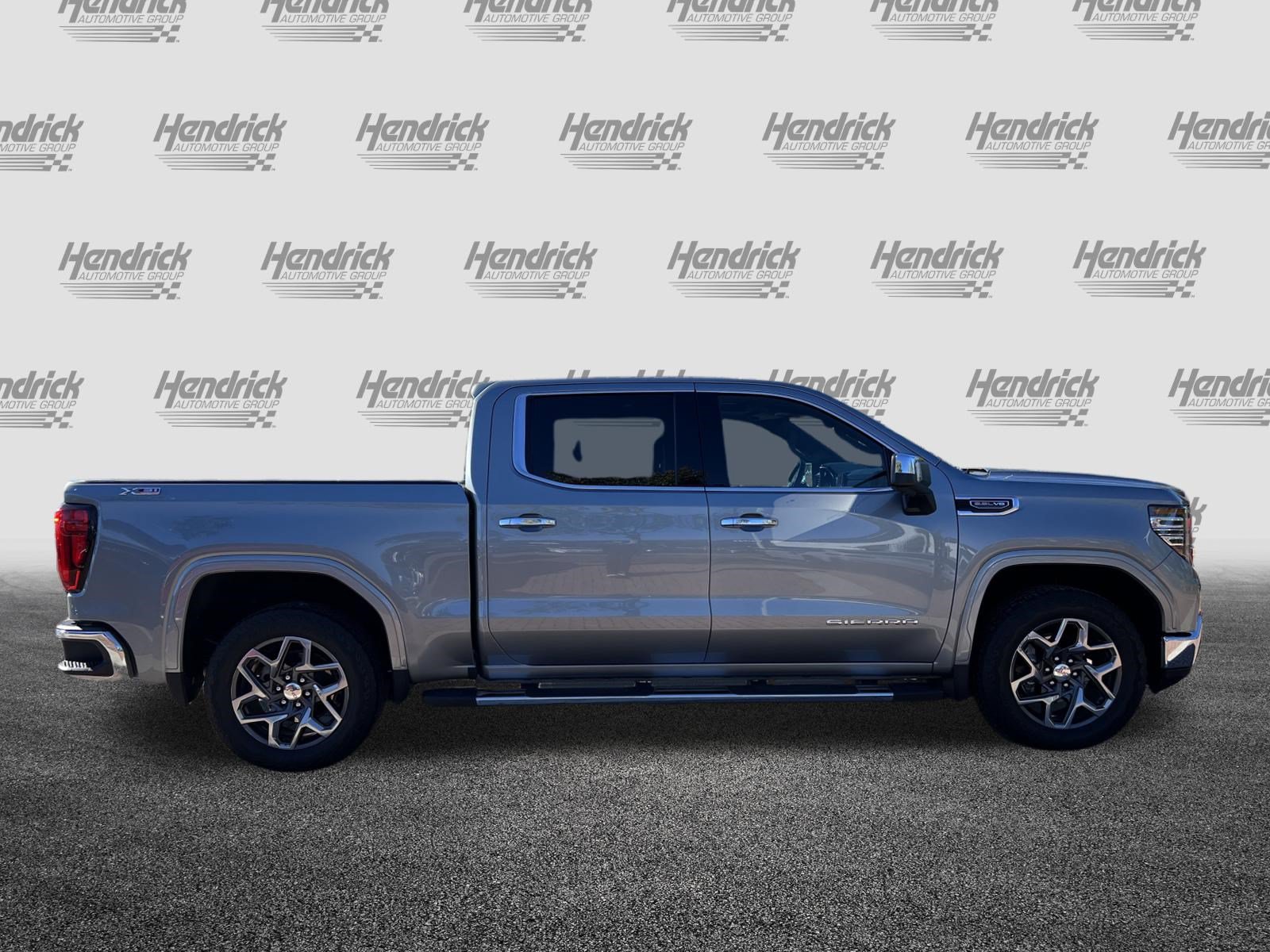 Used 2024 GMC Sierra 1500 SLT w/ SLT Premium Plus Package AWD/4WD image 11