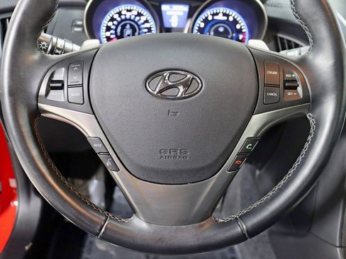 Used 2015 Hyundai Genesis 3.8 image 15