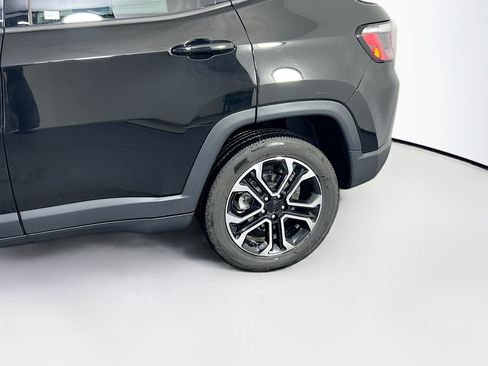 Used 2022 Jeep Compass Limited AWD/4WD image 28