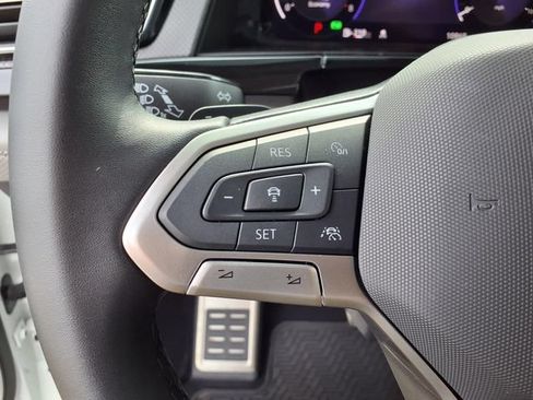 Used 2025 Volkswagen Atlas Peak Edition SE AWD/4WD image 62