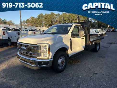 New 2025 Ford F350 XL w/ XL Chrome Package image 4