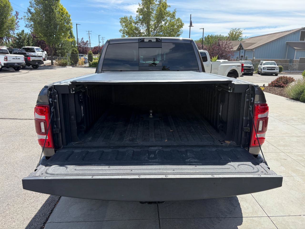 Used 2022 RAM 3500 Limited AWD/4WD image 28